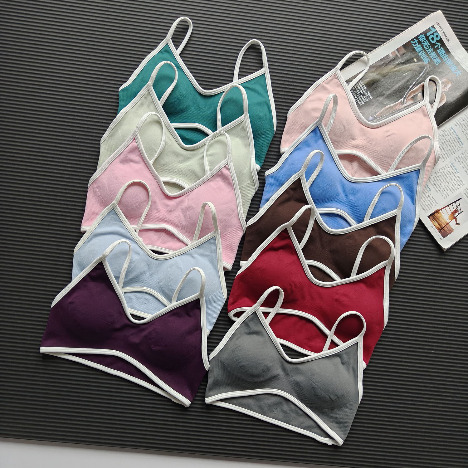 Contrast Color Women's Seamles – обзор и цена Sports Bra Racerback